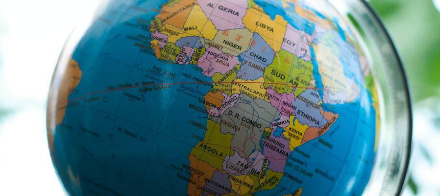 Map highlighting Ghana, Nigeria, South Africa, and Kenya as top destinations for Americans moving to Africa in 2026