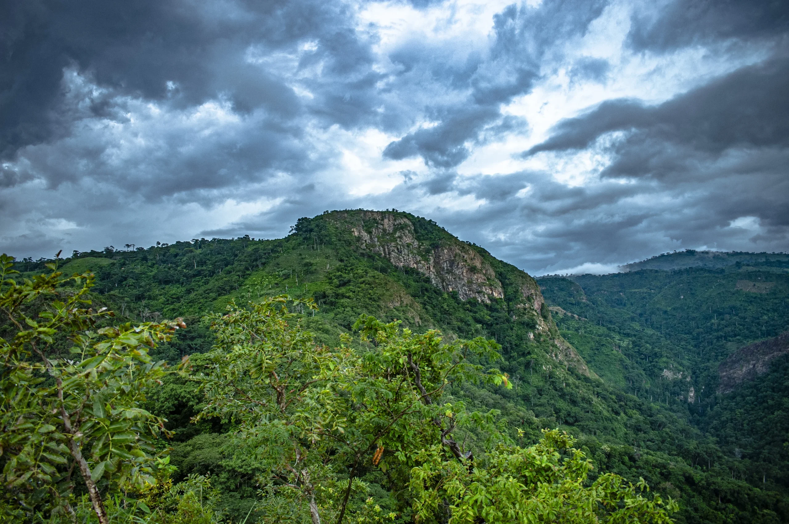 Mount Aduadu